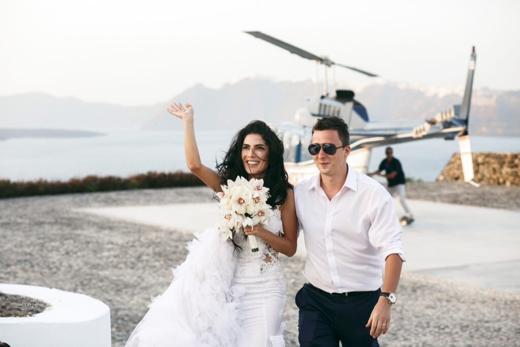 Heli wedding couple in Wanaka